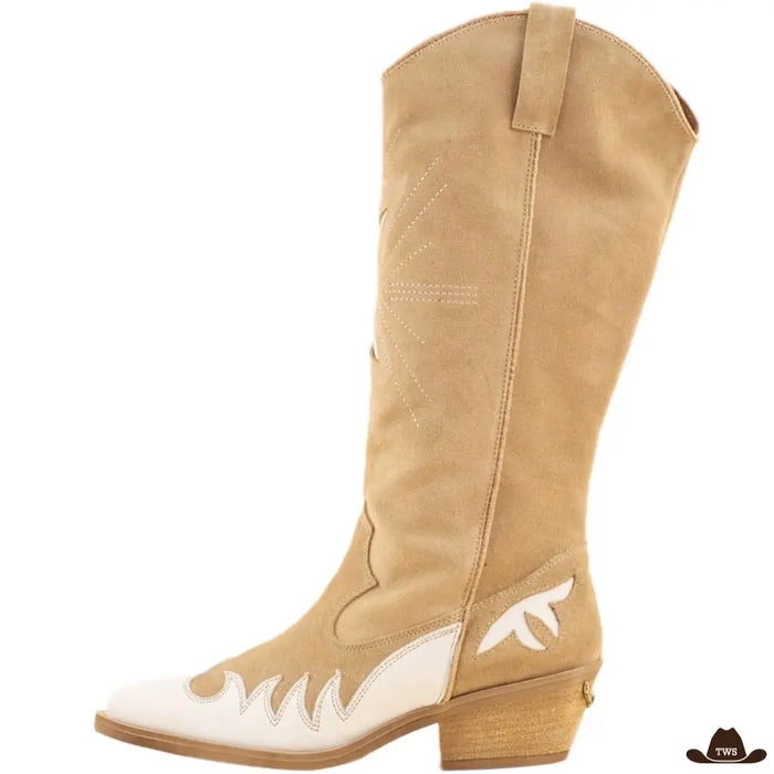 Santiags country femme en suède beige, empiècements en cuir écru et talon de 5 cm