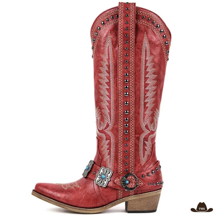 Santiags femme à tige haute, broderies en flamme, clous et bracelet à concho, coloris rouge, vue de profil