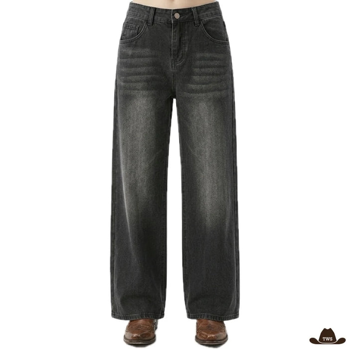 Jean Bootcut Noir Femme porté avec des bottines western marron